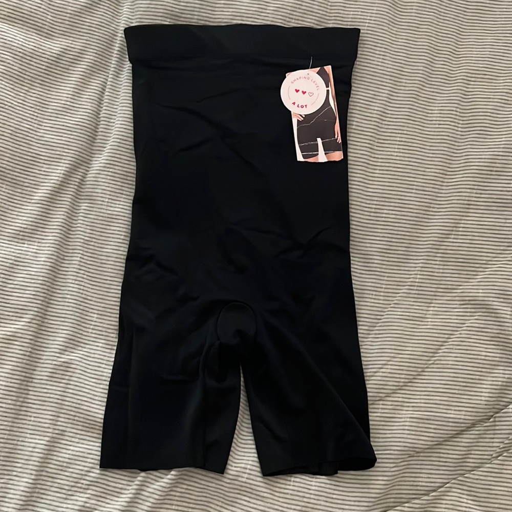 Assets shapewear shorts